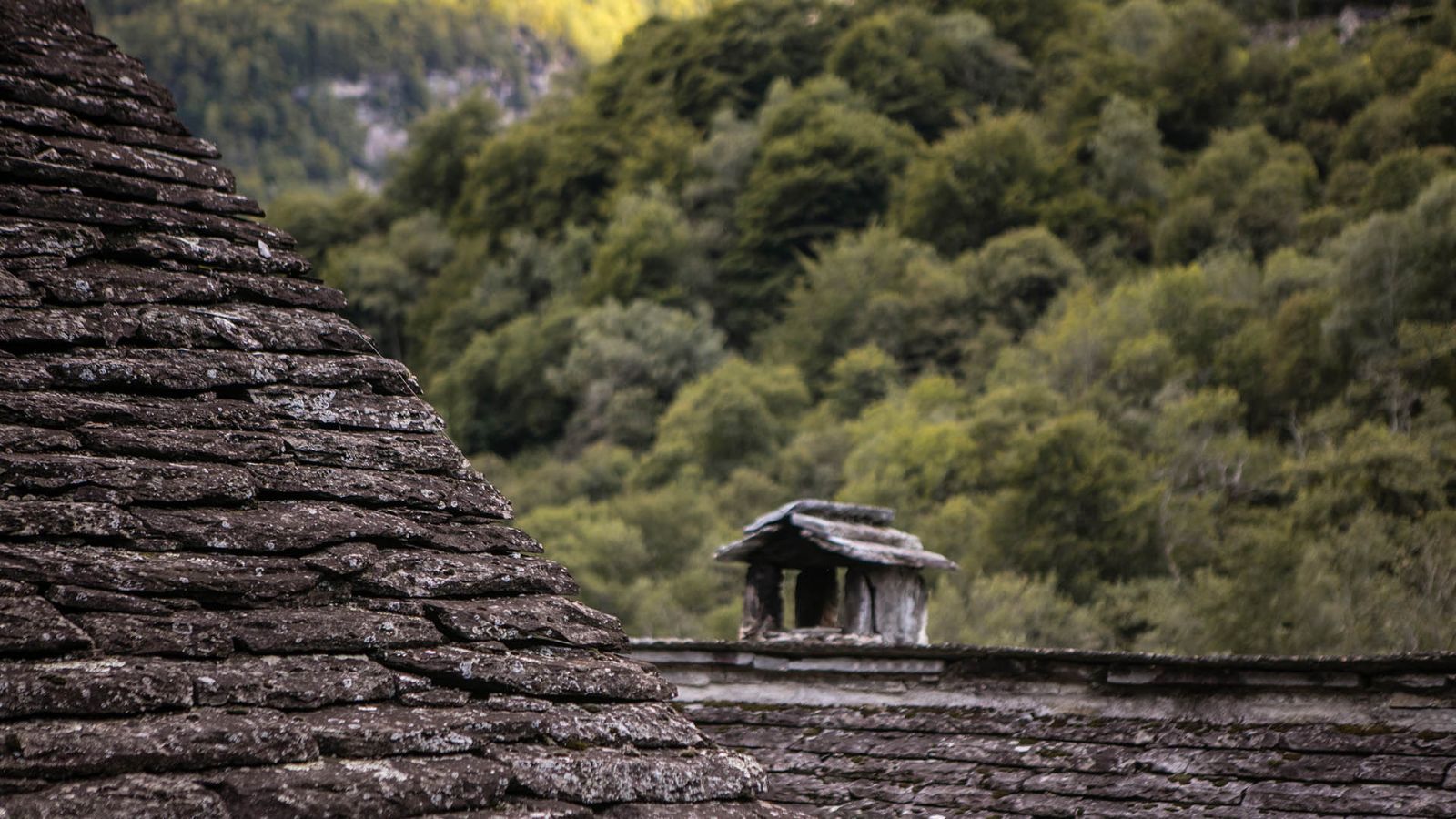 Bavona Valley, stone made roofs