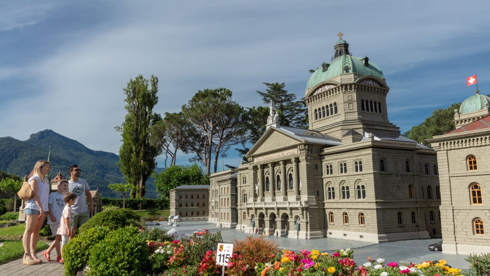 Miniature of Parliament Building, Swissminiatur