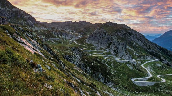 Discover Ticino with your motorbike