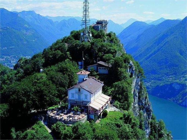 Vom Gipfel des San Salvatore nach Paradiso Tessin Tourismus