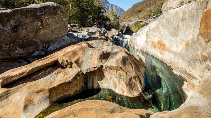 Valle Verzasca, i molti volti della bellezza