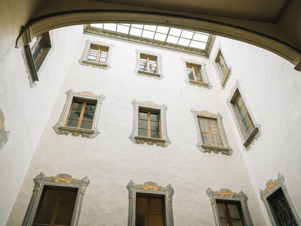 Das Innere des Palazzo Riva in Lugano entdecken