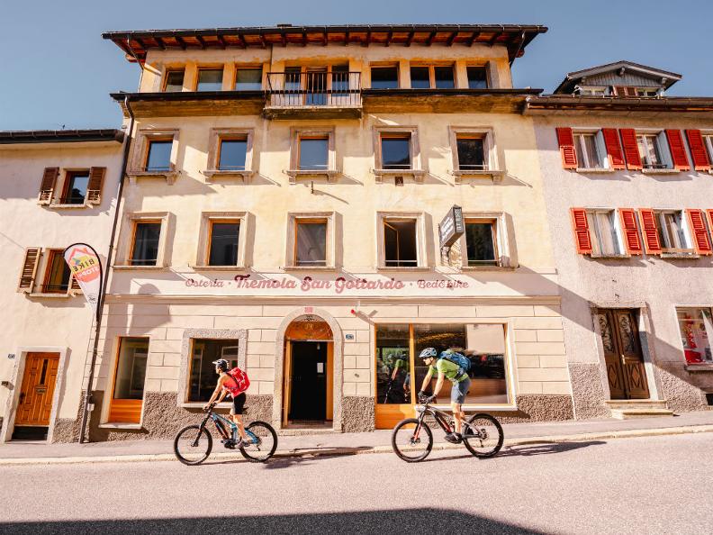 Image 0 - Bed&Bike Tremola San Gottardo