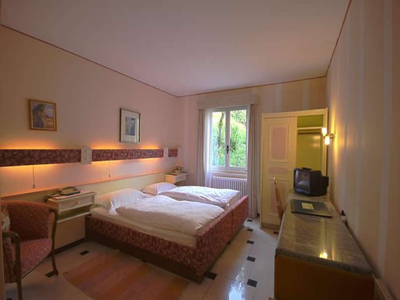 Image 2 - Park Hotel Rovio