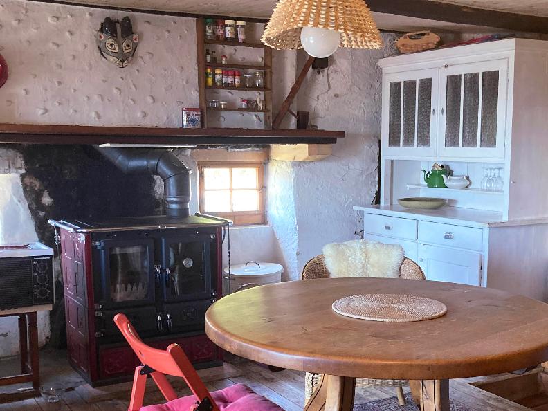 Image 3 - Rustico Tabido