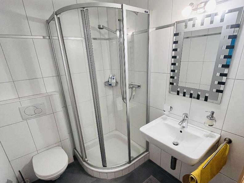 Image 11 - La Camelina