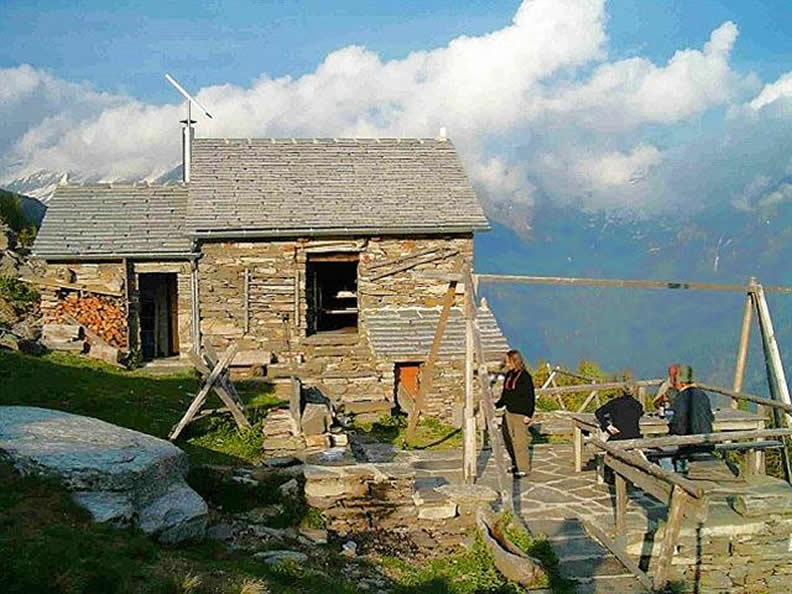 Image 0 - Rifugio Prou