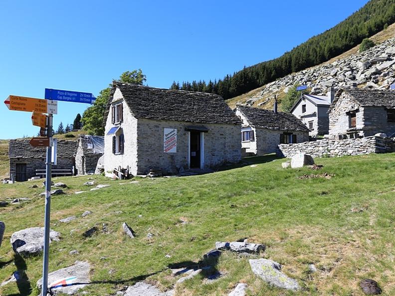 Image 2 - Berghütte Bardüghè