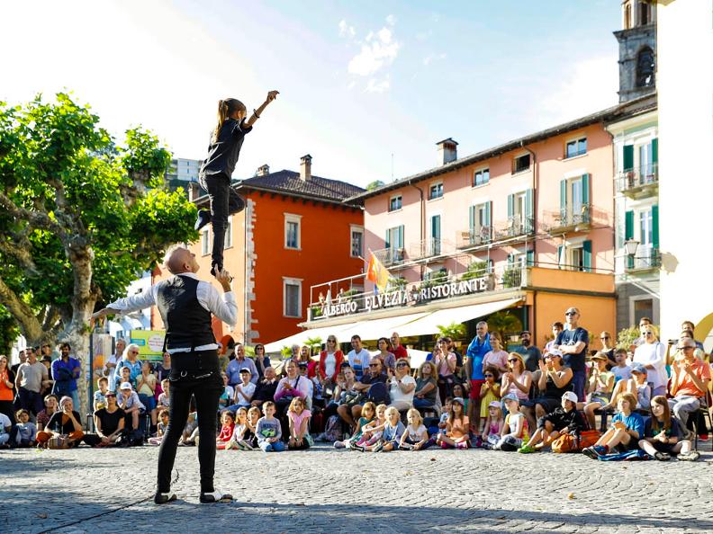 Image 0 - Festival der Strassenkünstler