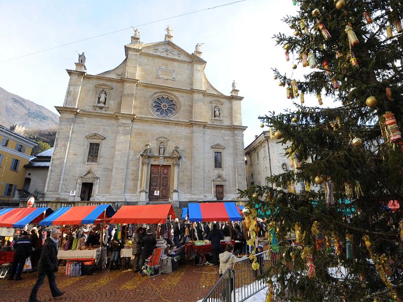 Mercati Di Natale.Mercatini Di Natale A Bellinzona Ticino Ch