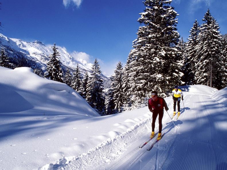 Image 0 - Cross-country skiing is easy and fun