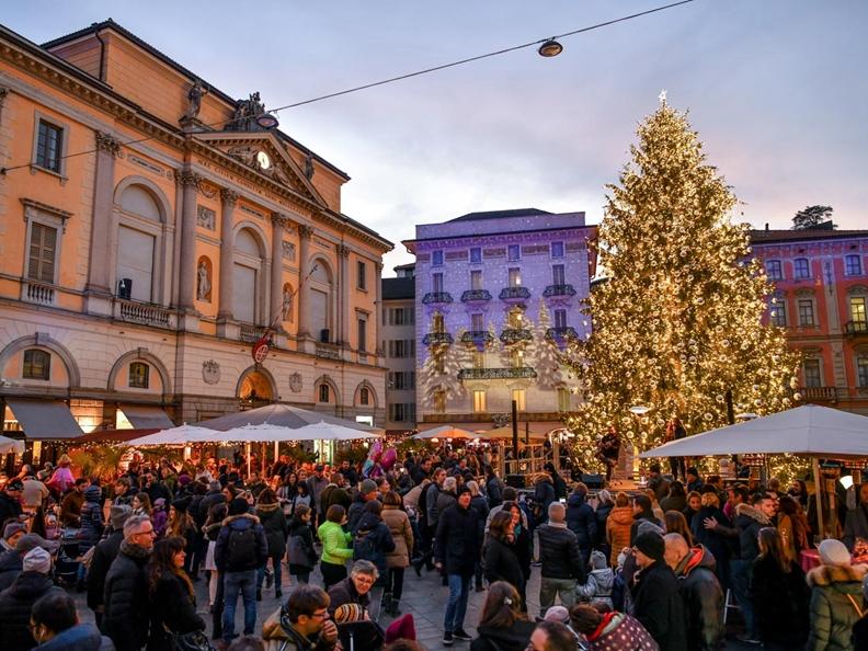 Image 2 - Illuminations de Noël à Lugano