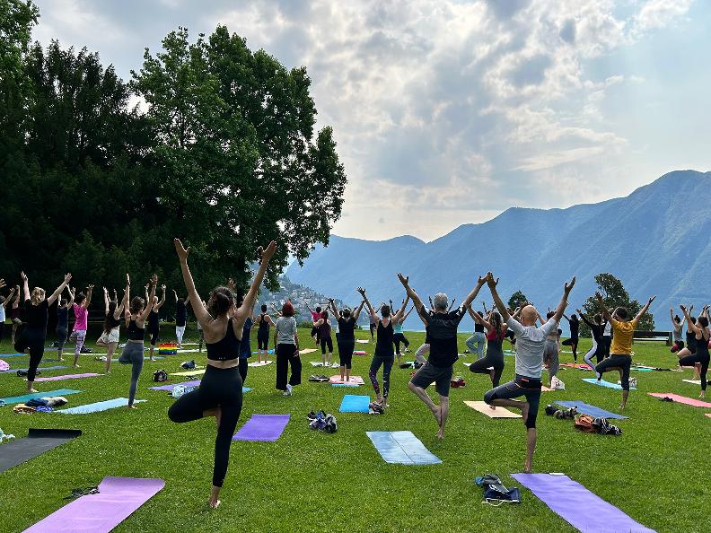 Image 1 - Yoga au parc Tassino
