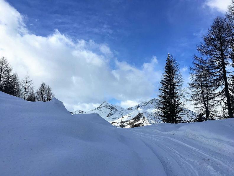 Image 4 - Schneeschuh-Wanderwege Airolo-Pesciüm