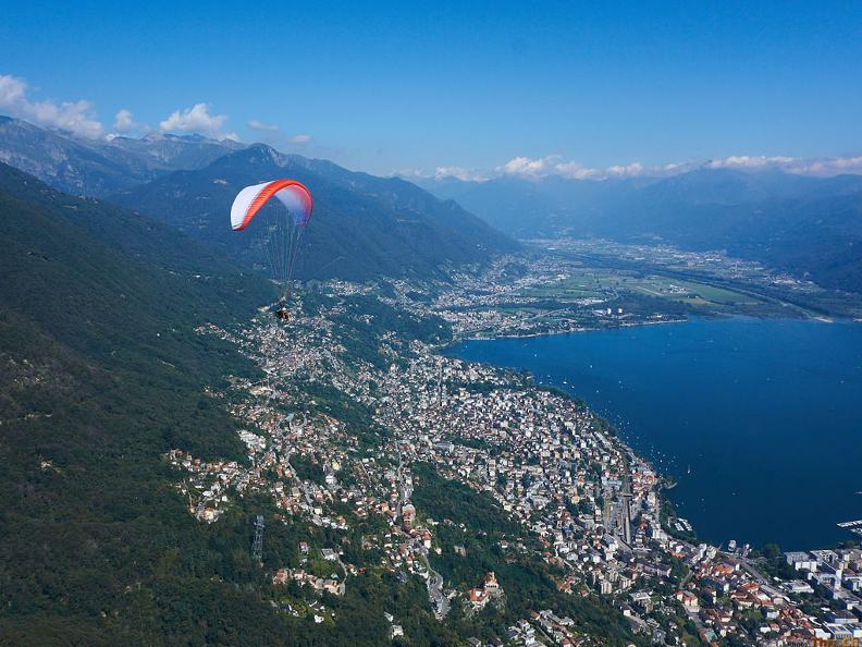 Image 4 - Mountaingliders - Paragliding Flights