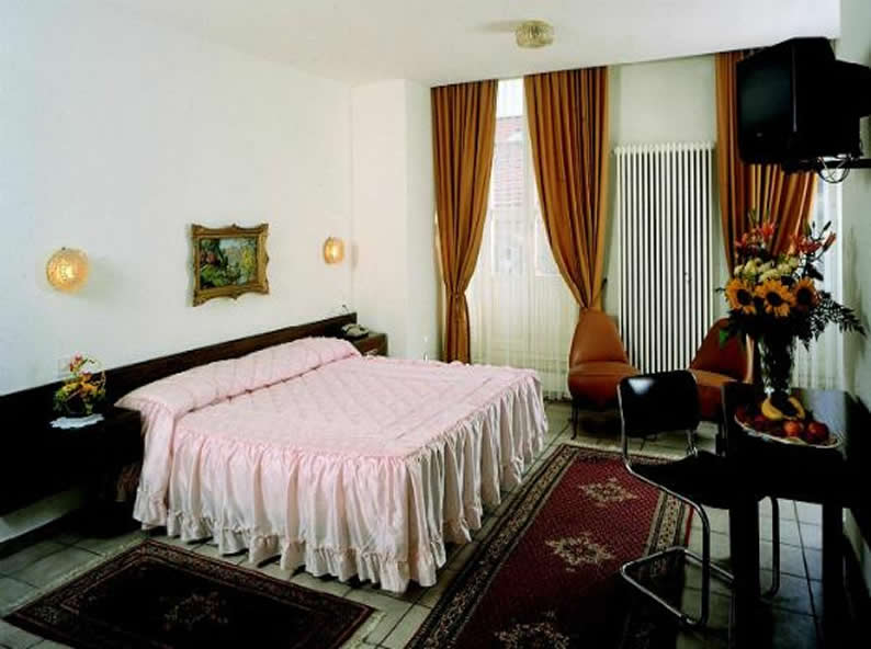 Image 2 - Hotel Dell’Angelo ***, Locarno