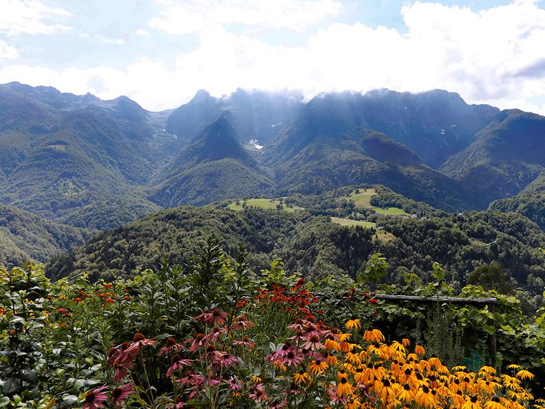 Image 6 - Hiking holidays: Sentiero Verzasca & Centovalli