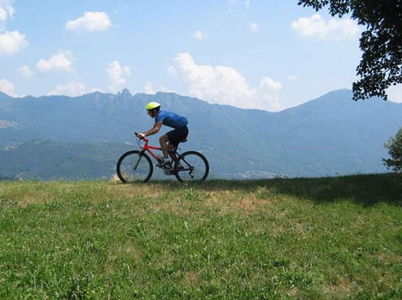 Image 2 - Pazzallo-Alpe Vicania Bike
