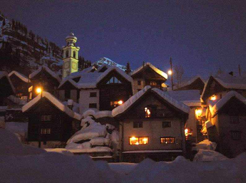 Image 2 - Vollmond in Bosco Gurin