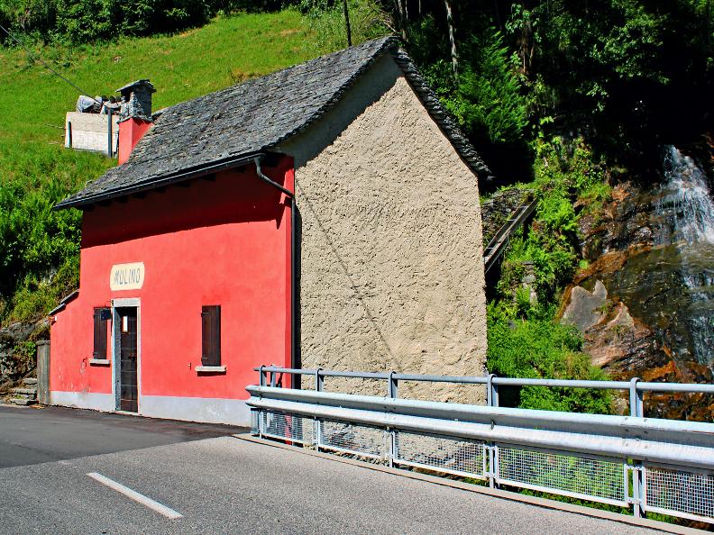 Image 0 - Mill and power plant in Frasco