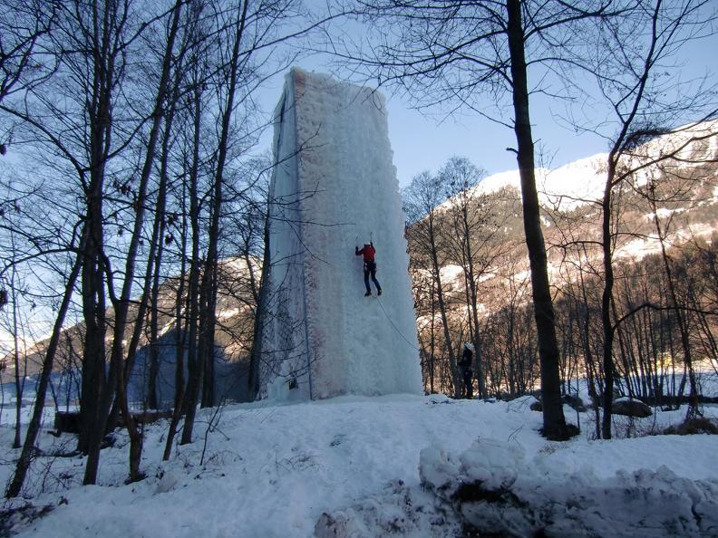 Image 0 - Arbre de glace à Audan