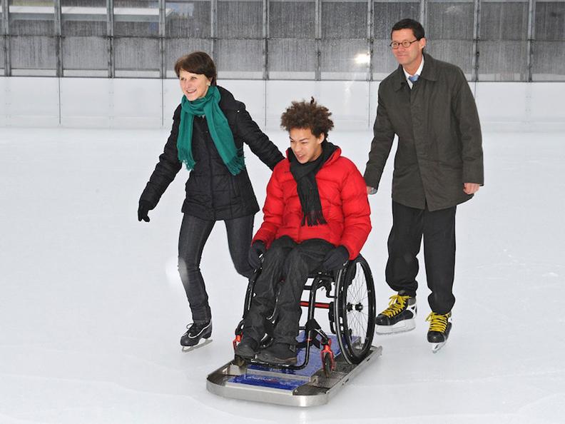 Image 0 - Ice-Skating on wheelchair