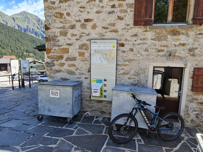 Image 0 - E-bike charging point Carì - Nucleo