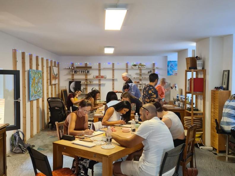 Image 0 - Moonlab - Laboratorio creativo meditativo