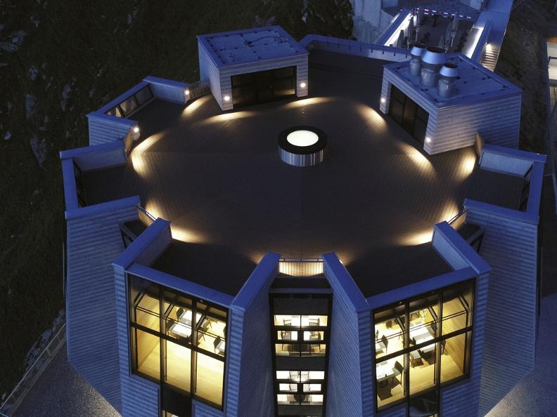 Image 0 - Wine & Dine