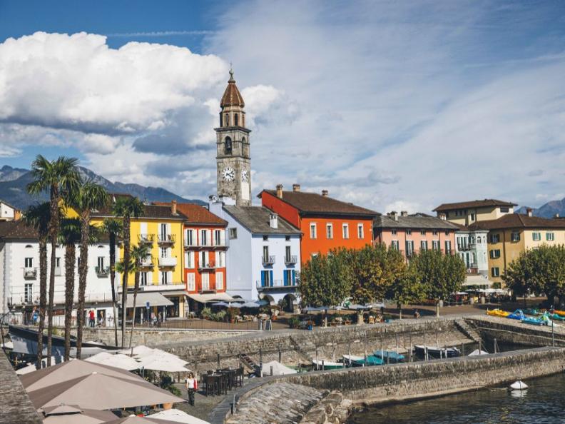 Image 4 - Kamelien & Lago mit dem E-Bike