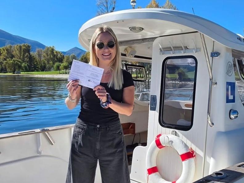 Image 0 - Maggiore Lake Nautical School 