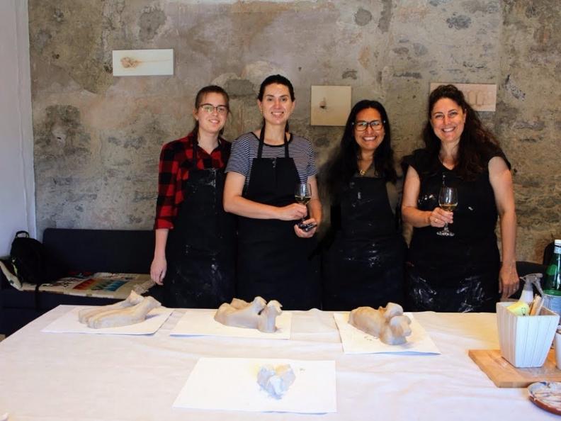 Image 0 - Eines Tages. Ein Bergatelier. Eine Skulptur