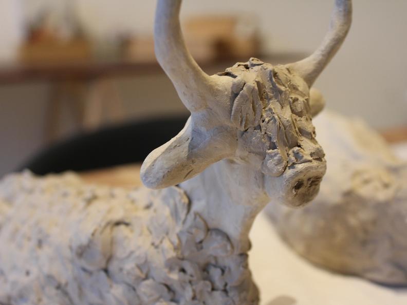 Image 5 - Eines Tages. Ein Bergatelier. Eine Skulptur