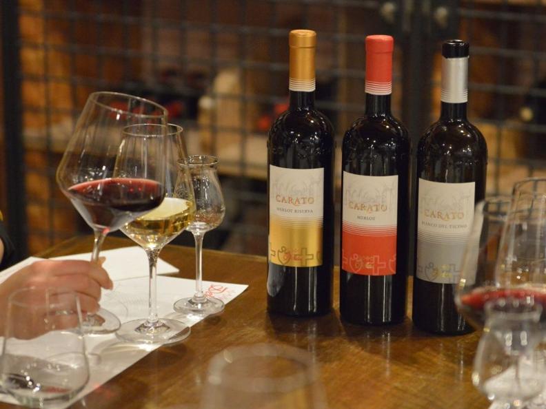 Image 3 - GUIDED TOUR + WINE TASTING