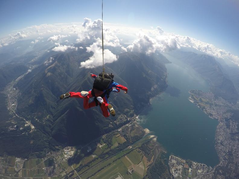 Image 1 - Skydiving in Locarno