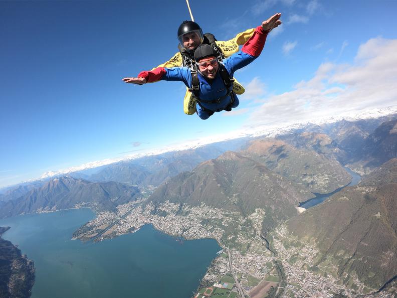 Image 4 - Skydiving in Locarno
