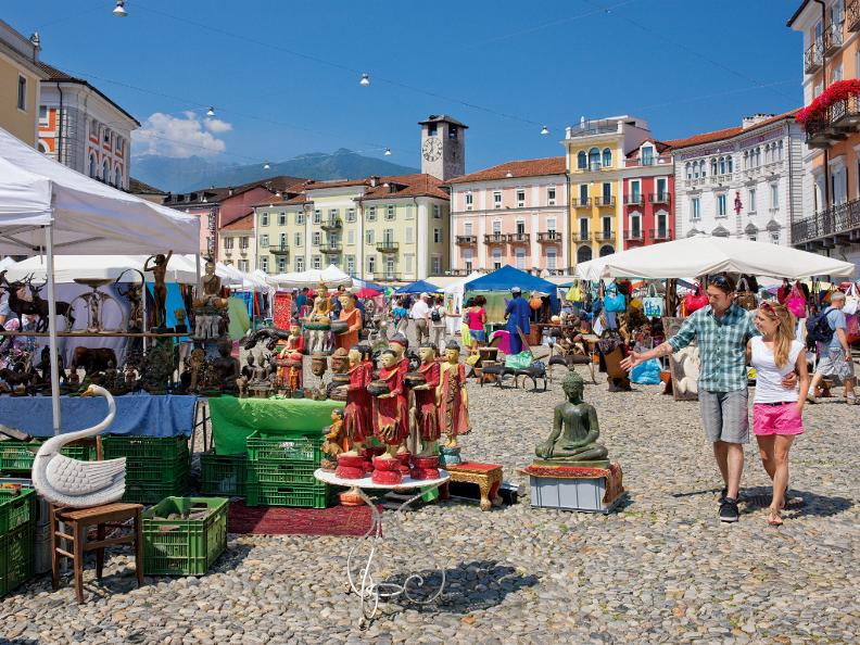 Image 0 - Markt auf der Piazza Grande - Locarno