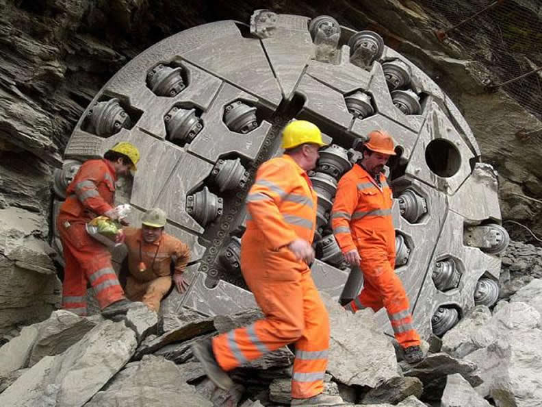 Image 2 - Infocentro AlpTransit Pollegio - Visitate il tunnel più lungo del mondo!