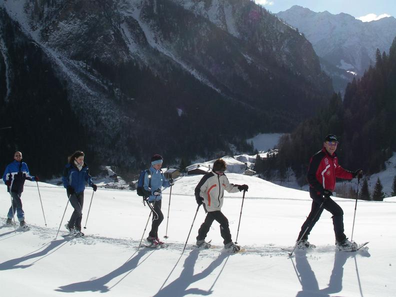 Image 1 - Snowshoe Tours in Campo Blenio