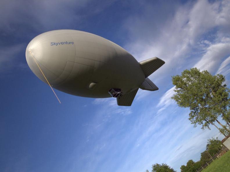 Image 3 - Dans le ciel du Tessin, voler en montgolfière et en dirigeable toute l année