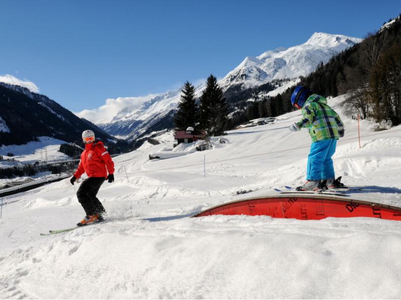 Image 0 - Ski resort Airolo-Lüina