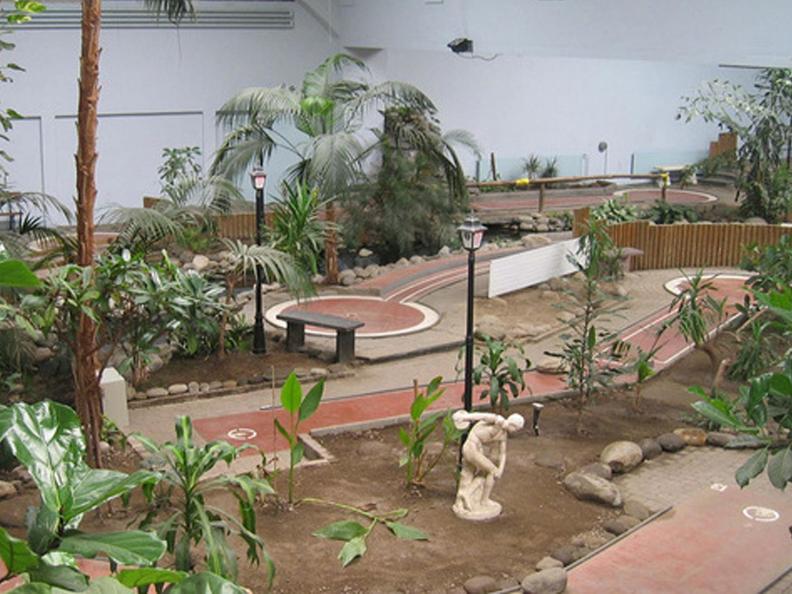 Image 1 - Minigolf Garden