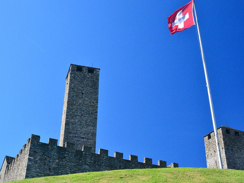 Image 8 - Bellinzona: die Stadt der Burgen