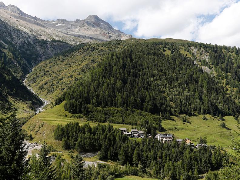 Image 3 - Wanderferien: Alpenpässe Weg, Olivone - Ulrichen
