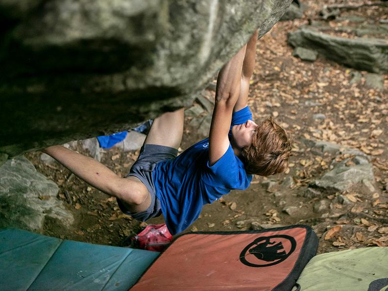 Image 4 - Bouldering in Ticino