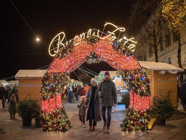 Image 0 - Christmas is in the air – Lugano City Tour (Free)