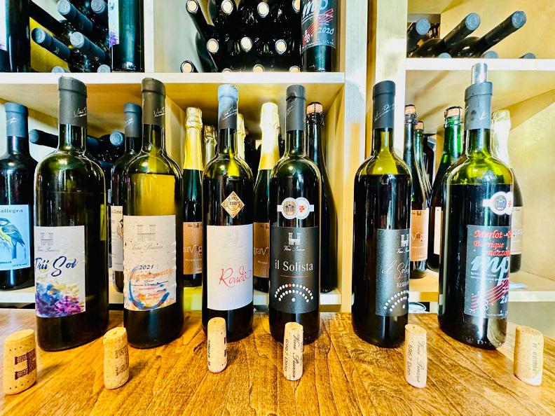 Image 4 - Vini Piazza