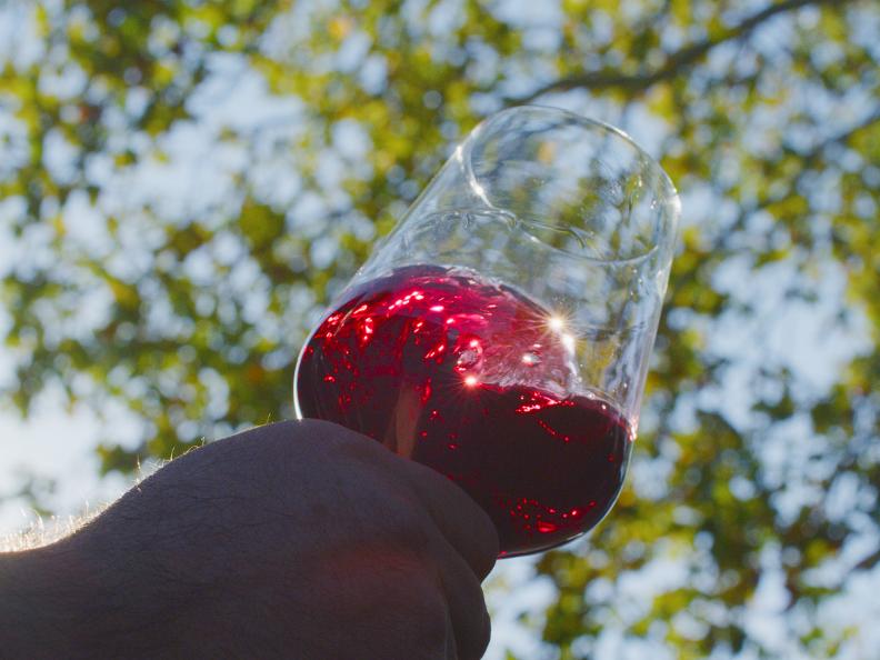 Image 0 - Wine tasting
