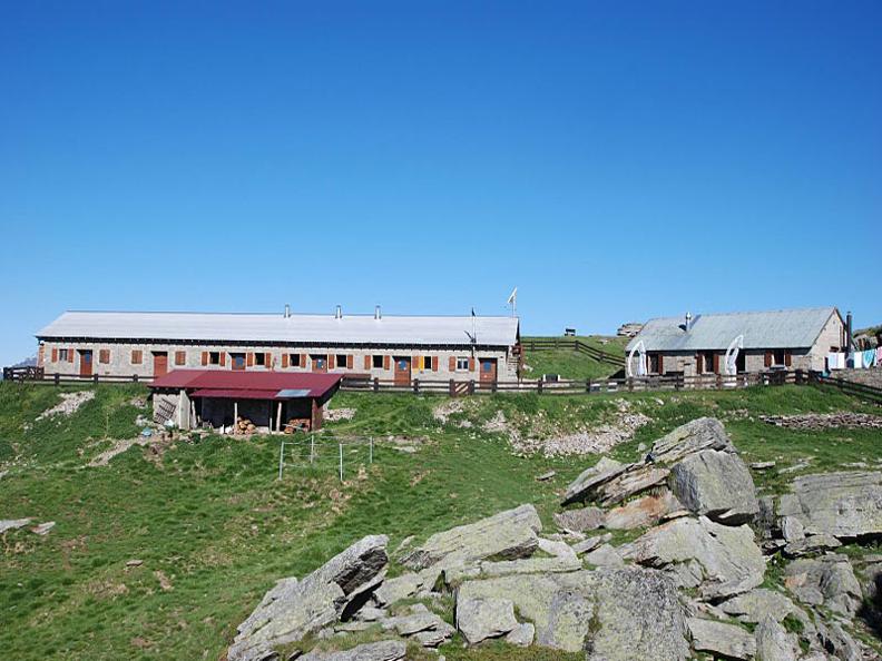 Capanna Brogoldone, Lumino Wandern und Biken im Tessin