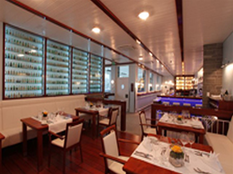 Image 0 - Bar & Gourmet-Bistro at the Yachtsport Resort